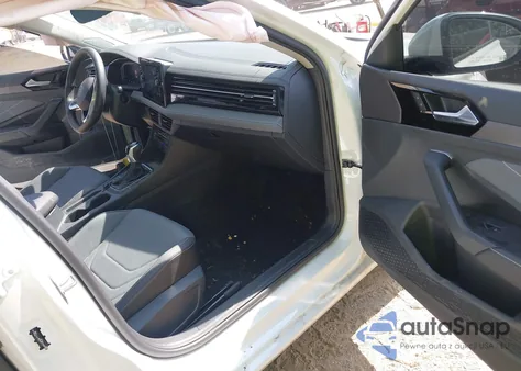 2025 Volkswagen Jetta 1.5T Sel z USA, uszkodzony, nr VIN 3VWGX7BUXSM065762